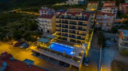 Luxury Aparthotel - 31