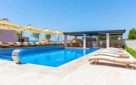 Luxury Aparthotel - 41