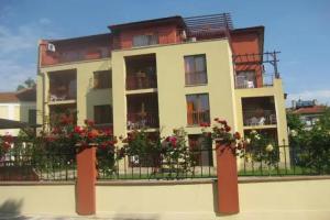 Condo Hotel Valentina, Obzor