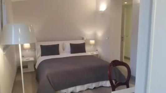 B&B Unique - 16