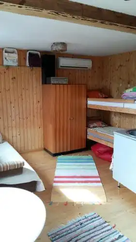 Karikakra Holiday Home - 11