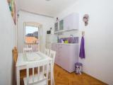 Standard Triple room with city view