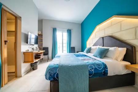 Il-Logga Boutique - 35