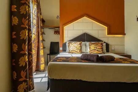 Il-Logga Boutique - 30