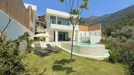 Seaview Faralya - 215