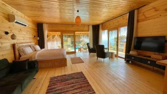 Seaview Faralya - 180