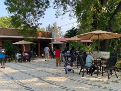 Lucky Beach Resort - 43