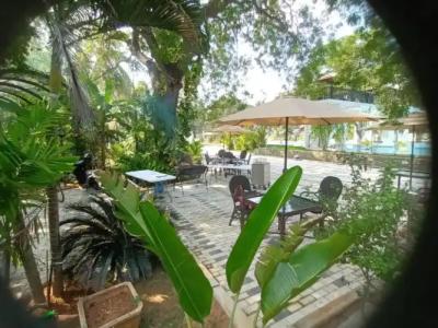 Lucky Beach Resort - 7