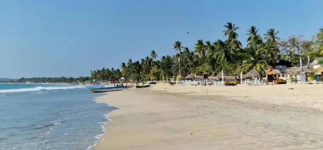 Lucky Beach Resort - 5