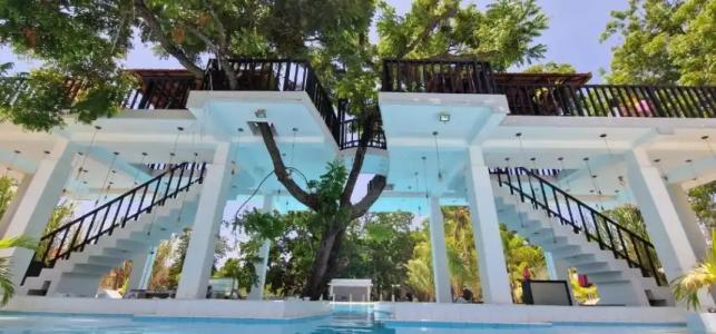 Lucky Beach Resort - 18