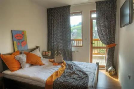 Kutsinska House - 1