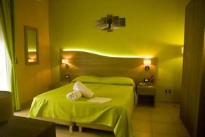 B&B Liberty, Messina