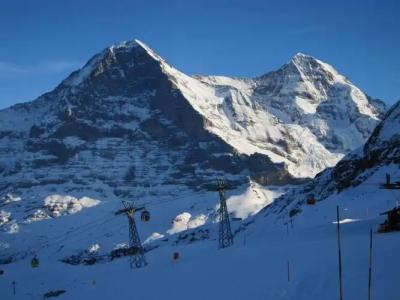 Residence & Apartments - 9