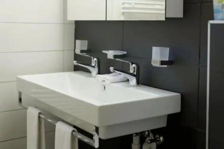 Residence & Apartments - 7