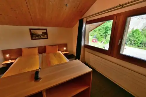 Mountain Chalet With Garden & Parking in Grindelwald - 17