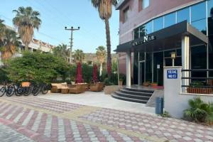 Himeros Club Hotel, Kiris