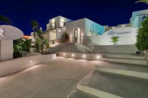 Lilly Residence-All Sea View Suites, Adults Only, Naousa