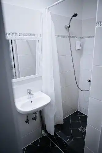 Vallery Guest House - 25