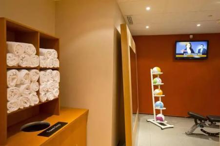 DoubleTree by Hilton - 13