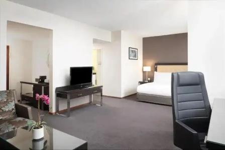 DoubleTree by Hilton - 46