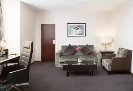 DoubleTree by Hilton - 36