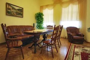 Guest House on Volzhskaya Naberezhnaya 45, Yaroslavl