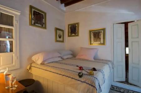 Melenos Art Boutique - 65