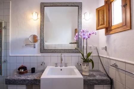 Melenos Art Boutique - 9