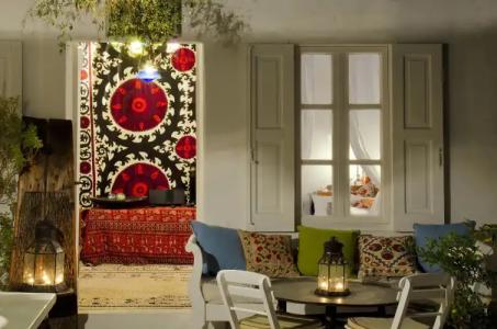 Melenos Art Boutique - 71