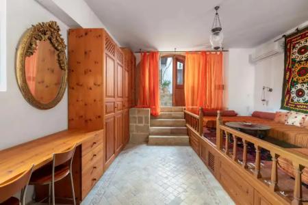 Melenos Art Boutique - 79