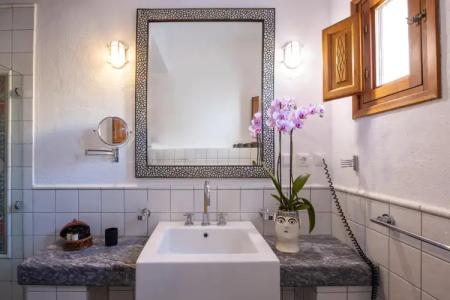 Melenos Art Boutique - 49