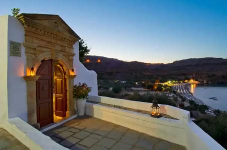 Melenos Art Boutique - 72