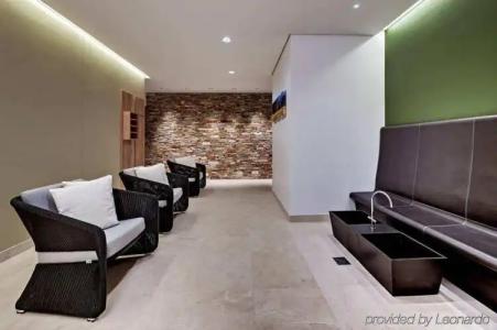 Hilton Garden Inn Davos - 15