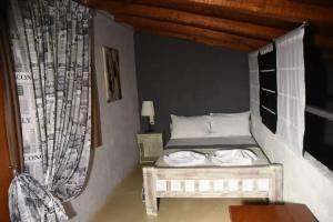 Anneta Studios, Sivota