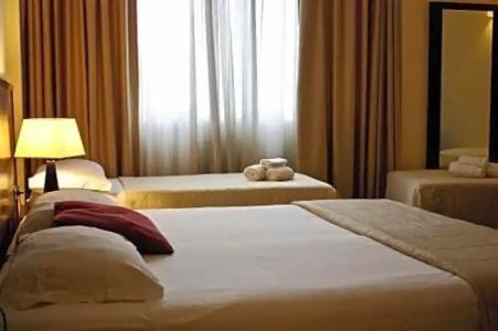 iHs Roma La Mela - 35