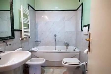 iHs Roma La Mela - 37