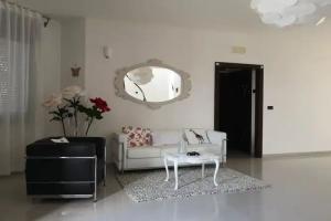 B&B Corallo, Alliste
