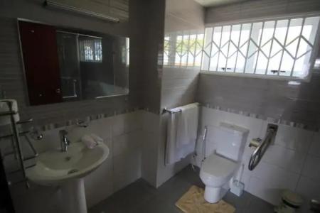 Surfers Beach Self Catering Chalets - 41