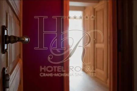 Royal - 22