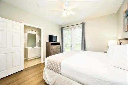 Vista Cay Resort by Millenium at Universal Blvd. - 42