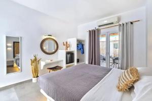 Mersina Exclusive, Naousa