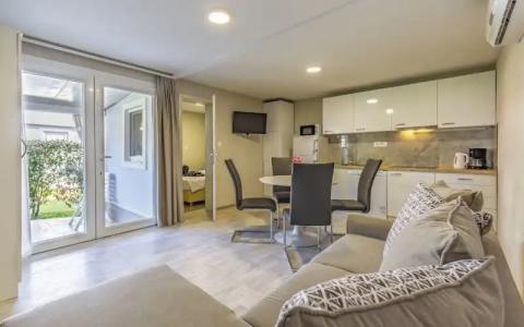 Mobile Home Rojnic - 41