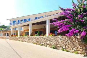 Pansion Jakas Mini-hotel, Zavala