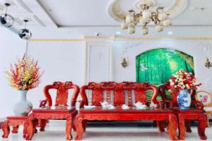 Hata hotel, Shtormove