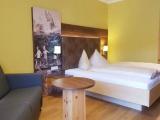 Standard Triple room with balcony