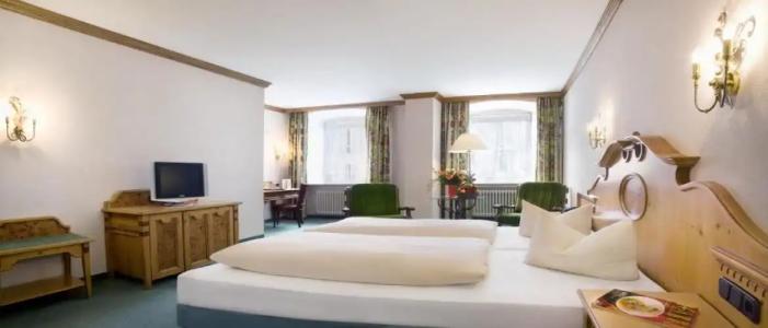 Post Mittenwald - 25