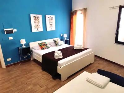 A Due Passi Dal Centro Sweet Rooms - 13