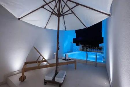 Brown Beach House & Spa - 21