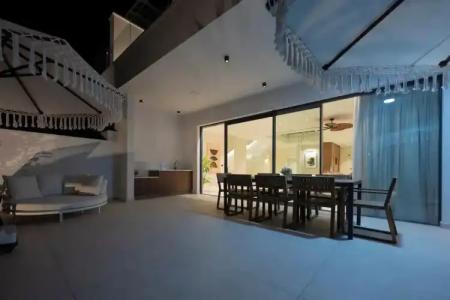 Brown Beach House & Spa - 22