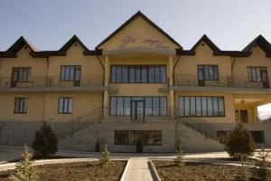 Hotel «Akmaral», Karakol